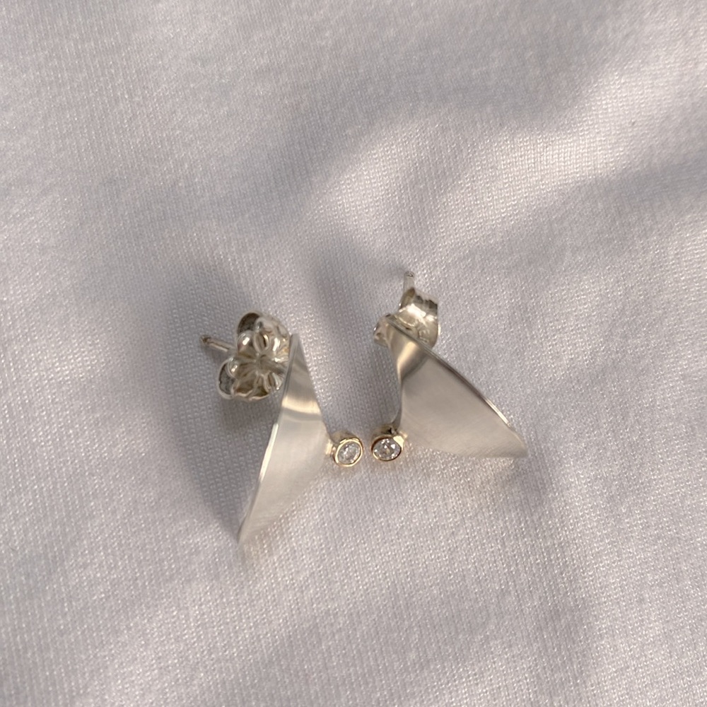 Silver & Diamond Earring - Picture 2 of 5
